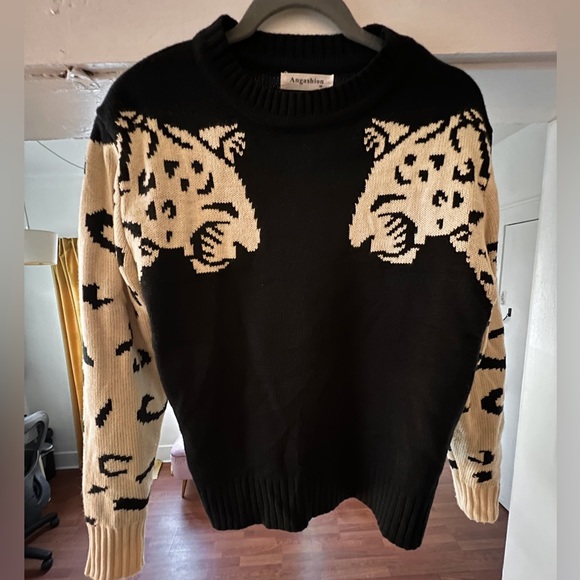 Angashion Women's Sweater Leopard - Picture 3 of 7